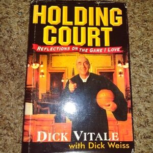 🐼🐼🐼Holding Court: Reflections on the Game I Love autographed copy